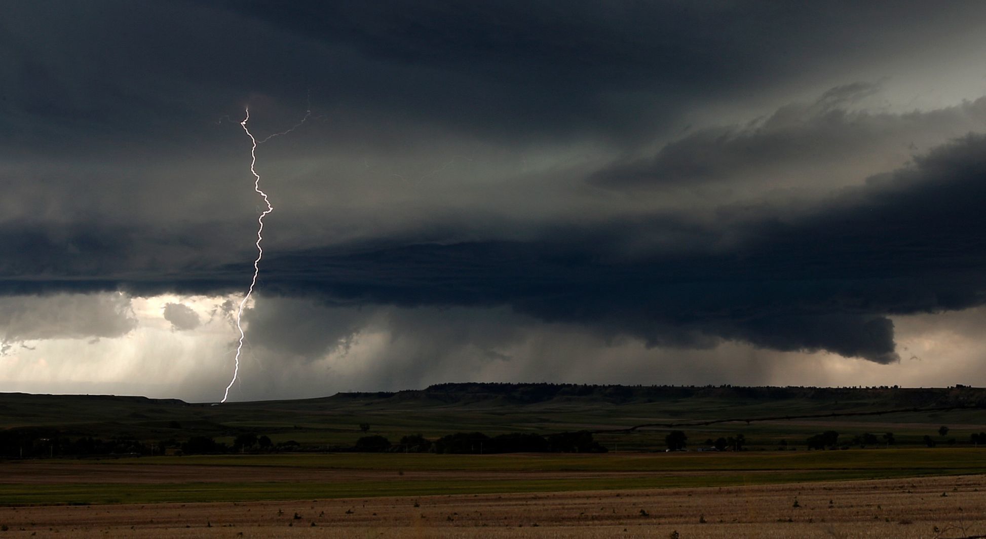 Lightning strikes near Laurel